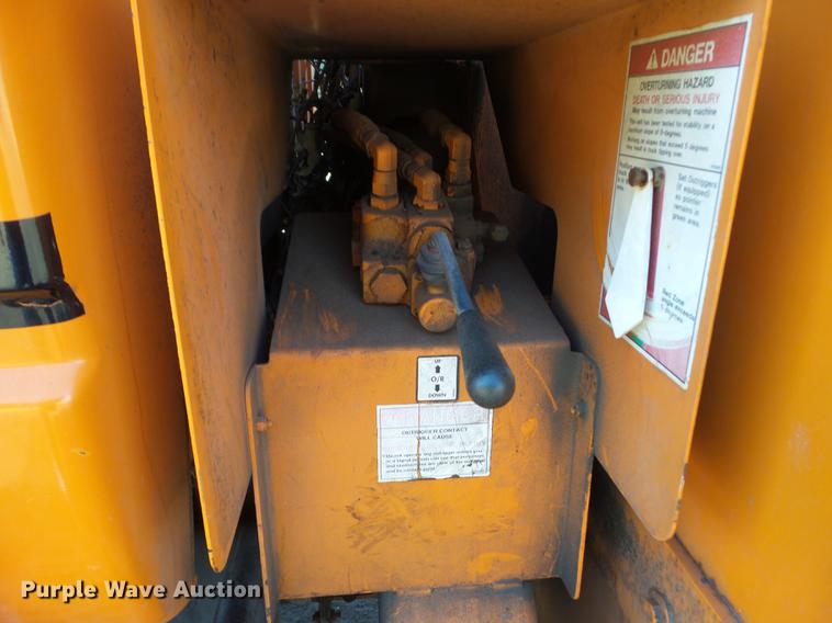 image for item DZ9277 2000 GMC C7500 bucket truck