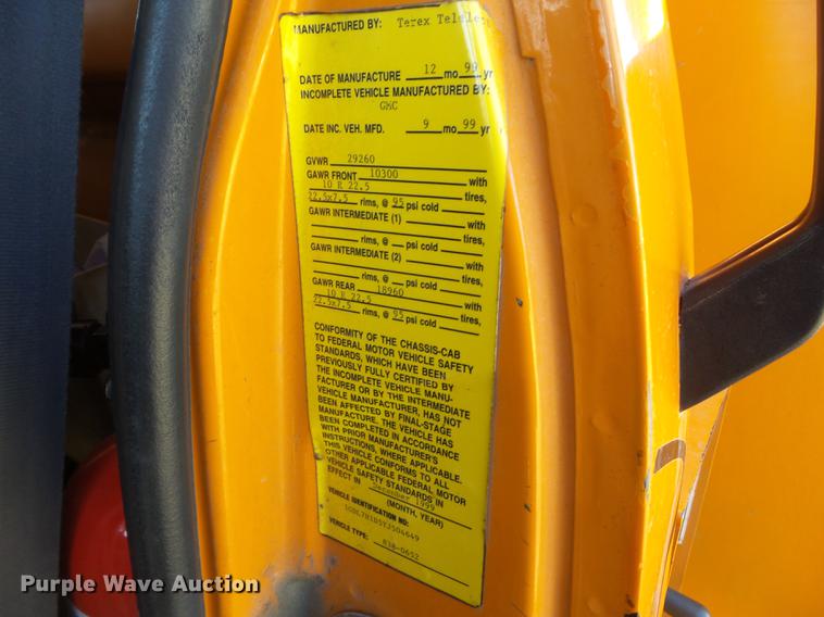 image for item DZ9277 2000 GMC C7500 bucket truck