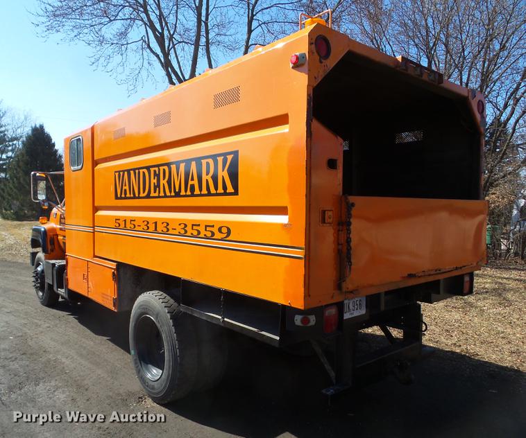 image for item DZ9278 1998 GMC C6500 chip bed truck