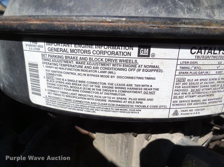 image for item DZ9278 1998 GMC C6500 chip bed truck