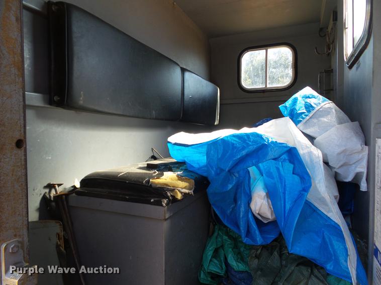 image for item DZ9278 1998 GMC C6500 chip bed truck