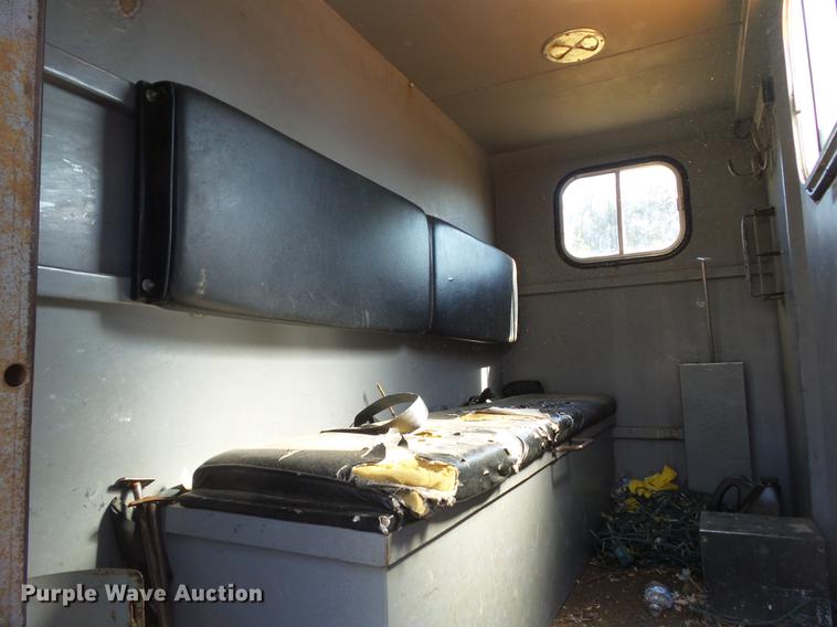 image for item DZ9278 1998 GMC C6500 chip bed truck