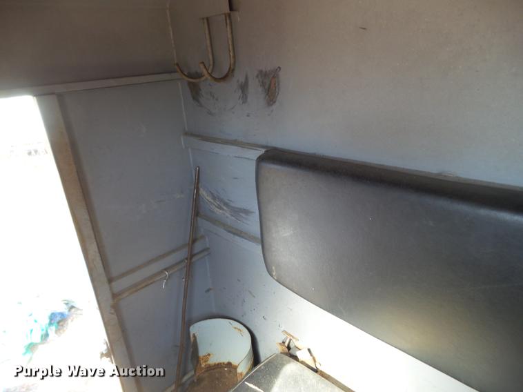 image for item DZ9278 1998 GMC C6500 chip bed truck