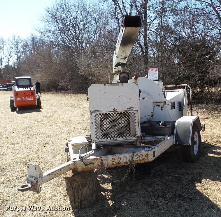 image for item DZ9279 2002 Wood Chuck W/C-17 wood chipper