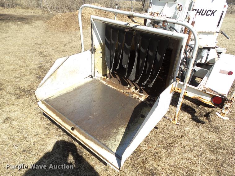 image for item DZ9279 2002 Wood Chuck W/C-17 wood chipper