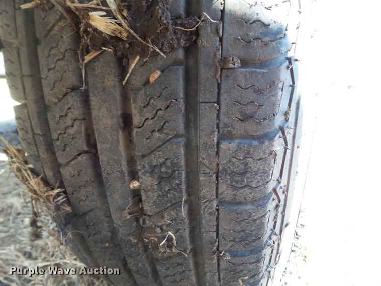 image for item DZ9279 2002 Wood Chuck W/C-17 wood chipper