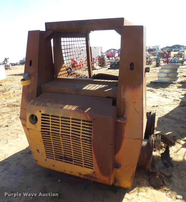 image for item DZ9757 Case 1840 skid steer