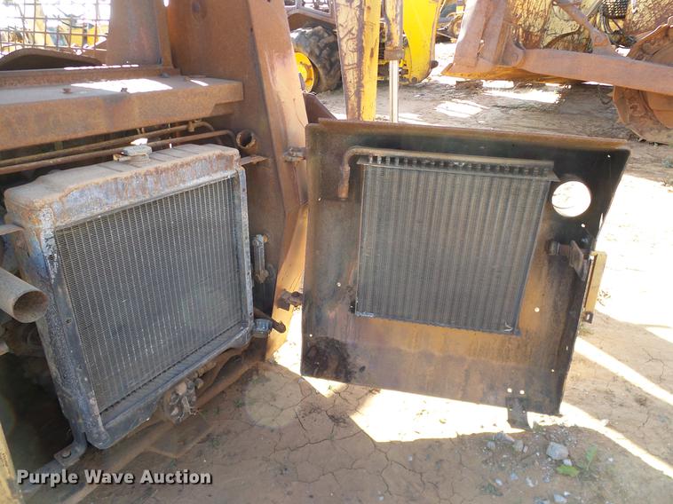 image for item DZ9757 Case 1840 skid steer