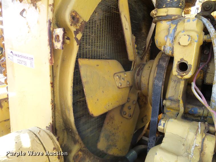 image for item DZ9758 Caterpillar D3 dozer