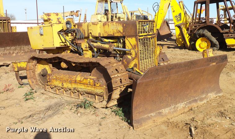 image for item DZ9762 Massey Ferguson 200 dozer
