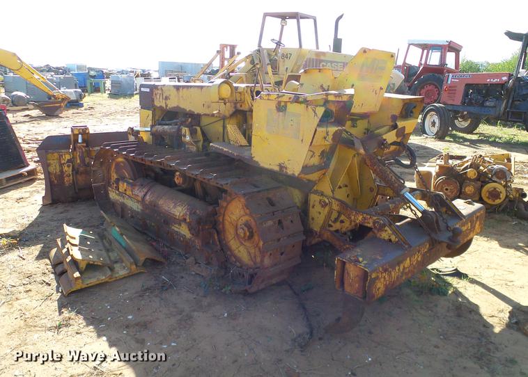 image for item DZ9762 Massey Ferguson 200 dozer