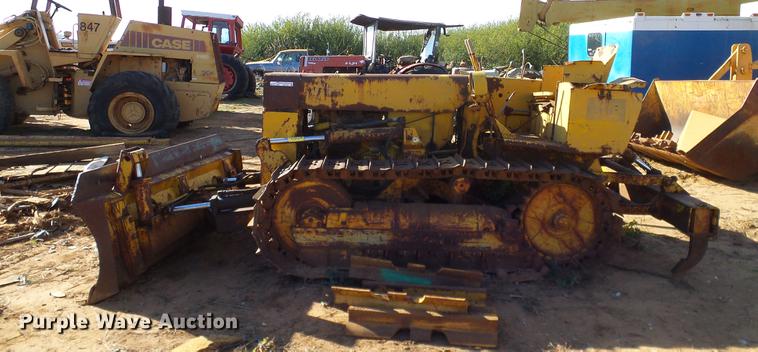 image for item DZ9762 Massey Ferguson 200 dozer