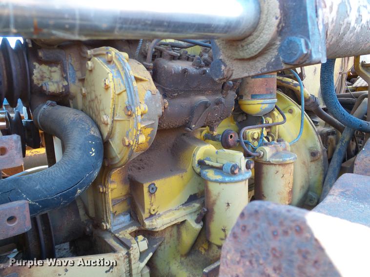 image for item DZ9762 Massey Ferguson 200 dozer