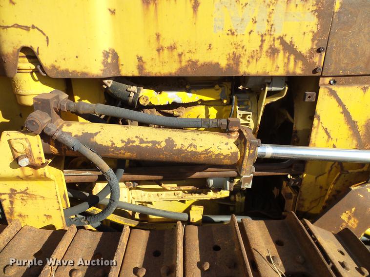 image for item DZ9762 Massey Ferguson 200 dozer