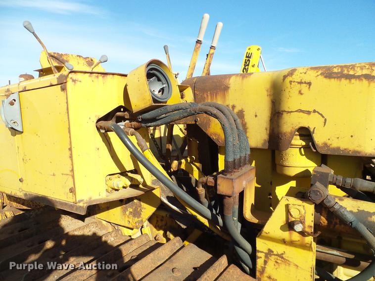 image for item DZ9762 Massey Ferguson 200 dozer