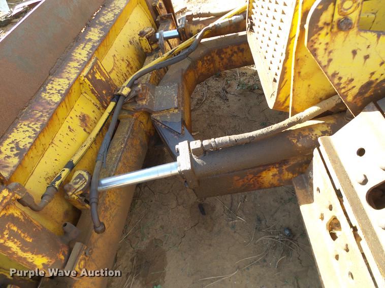 image for item DZ9762 Massey Ferguson 200 dozer