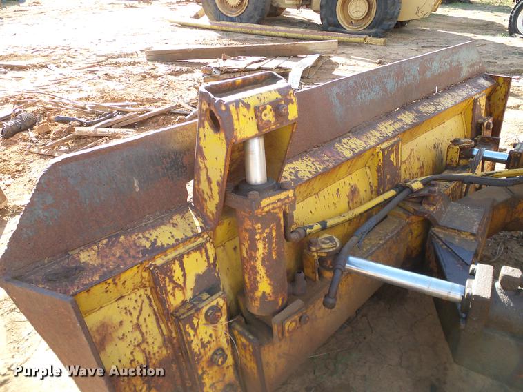 image for item DZ9762 Massey Ferguson 200 dozer