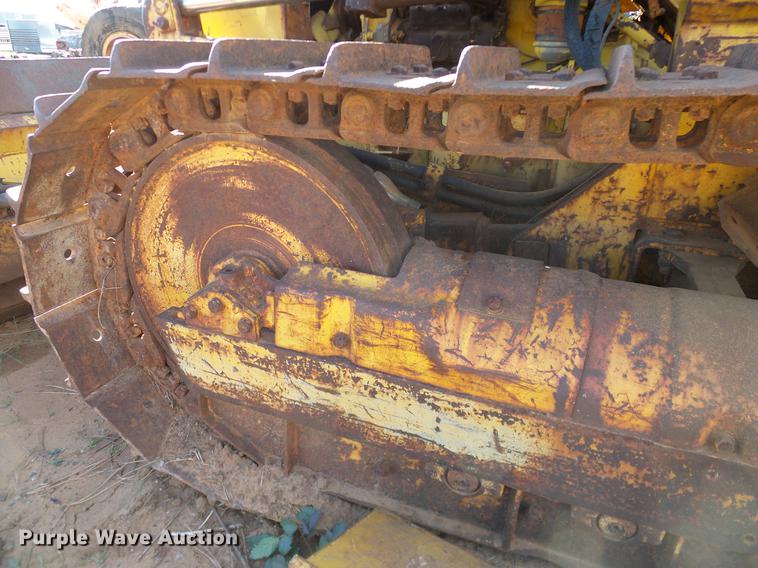 image for item DZ9762 Massey Ferguson 200 dozer