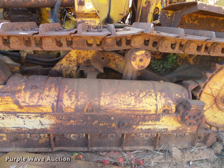 image for item DZ9762 Massey Ferguson 200 dozer