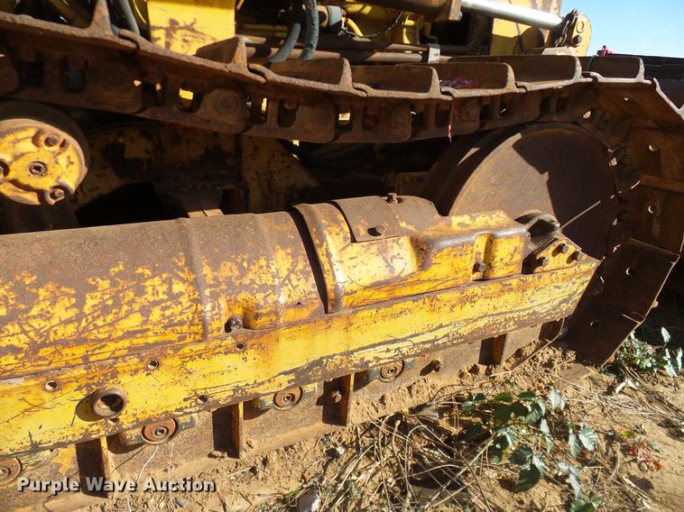 image for item DZ9762 Massey Ferguson 200 dozer