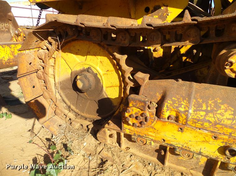 image for item DZ9762 Massey Ferguson 200 dozer