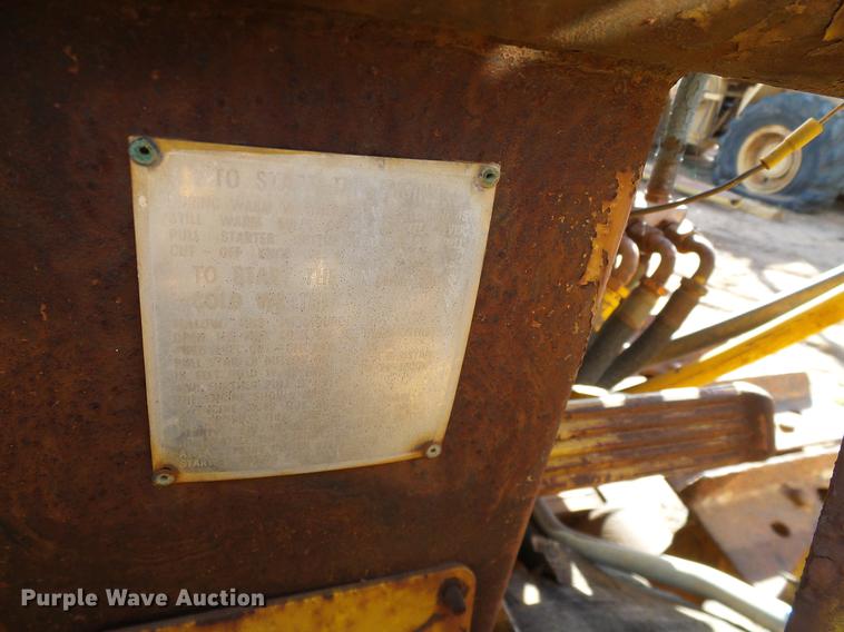 image for item DZ9762 Massey Ferguson 200 dozer