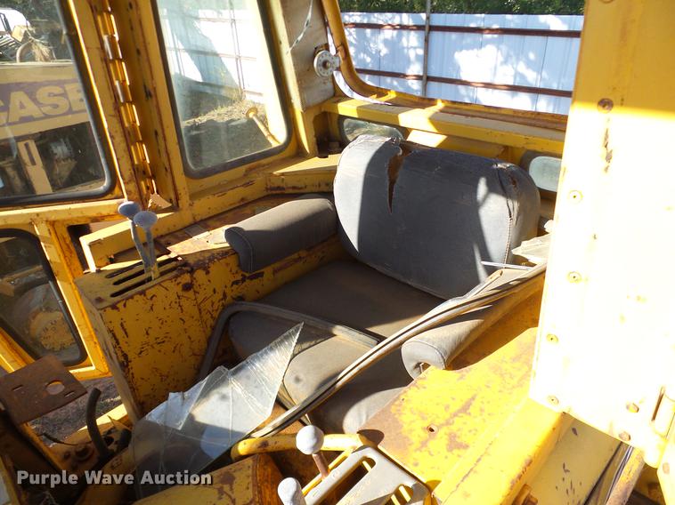 image for item DZ9763 Caterpillar 941B track loader