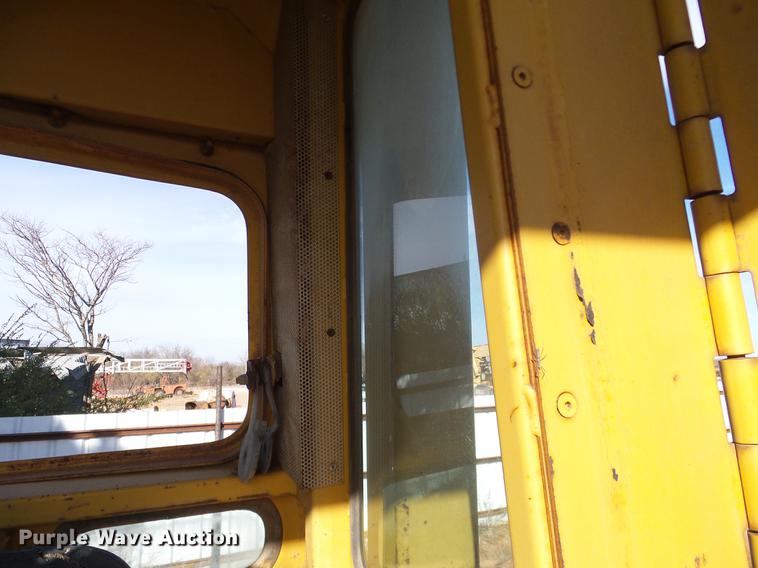 image for item DZ9763 Caterpillar 941B track loader