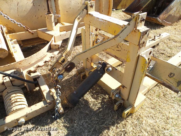 image for item EE9529 Good Roads 120 11X30 six-way snow plow