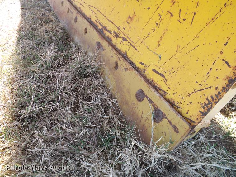 image for item EE9529 Good Roads 120 11X30 six-way snow plow