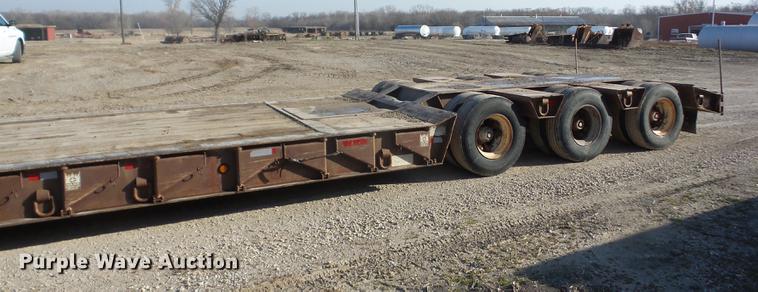image for item EI9775 1986 Trail King TK1550 low boy equipment trailer