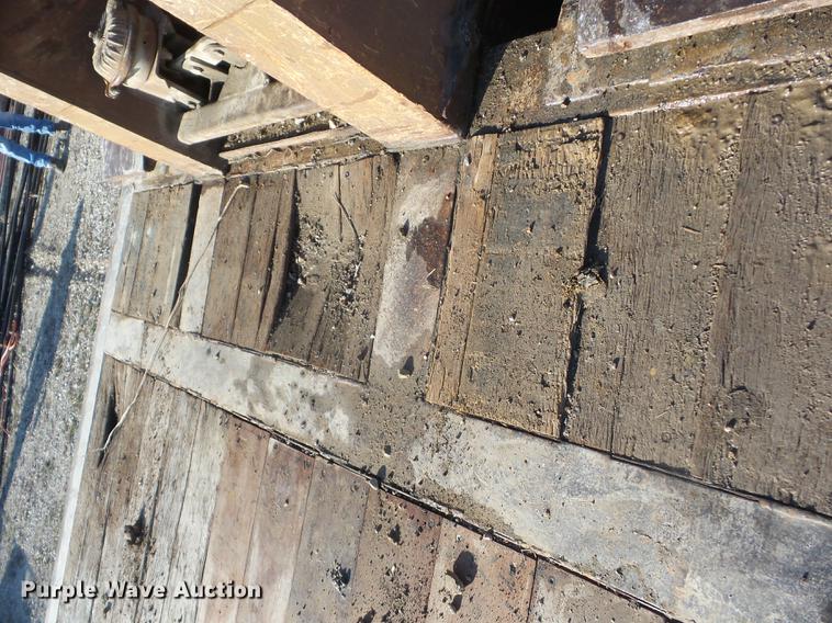 image for item EI9775 1986 Trail King TK1550 low boy equipment trailer