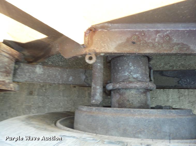 image for item EI9775 1986 Trail King TK1550 low boy equipment trailer