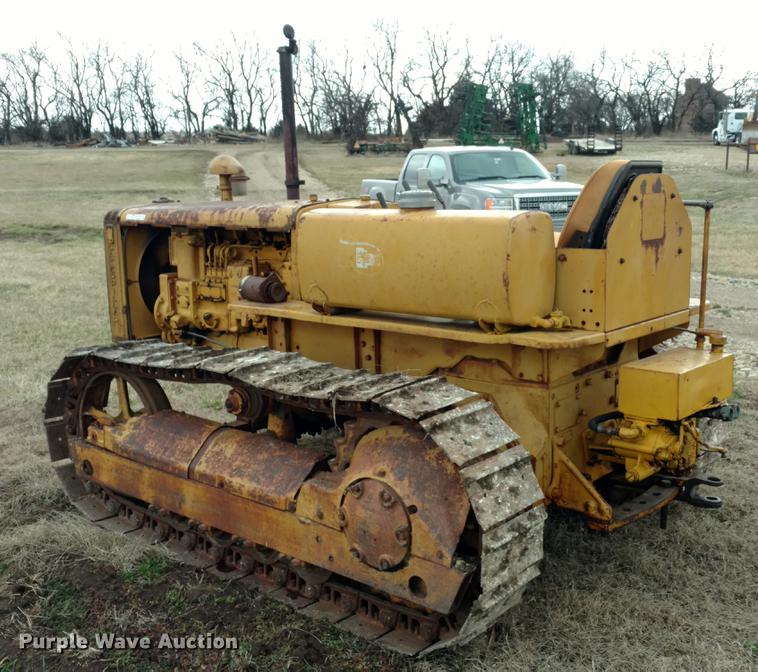 image for item EJ9504 Caterpillar D4 dozer