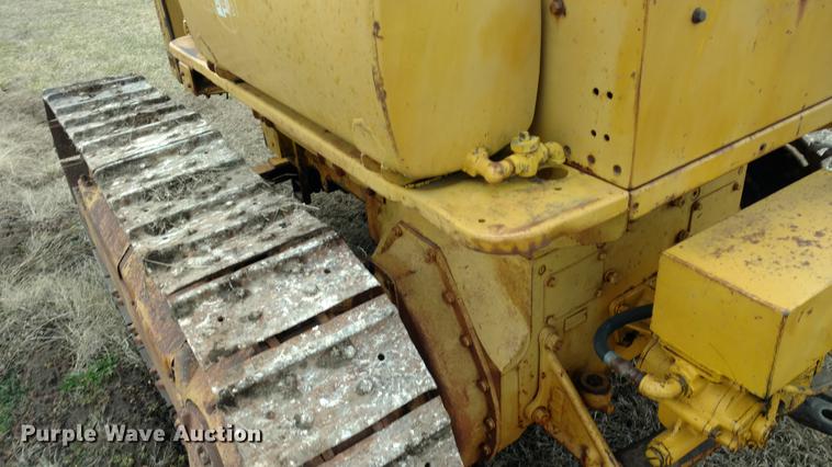 image for item EJ9504 Caterpillar D4 dozer