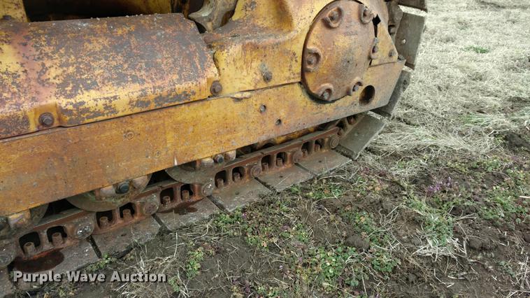 image for item EJ9504 Caterpillar D4 dozer