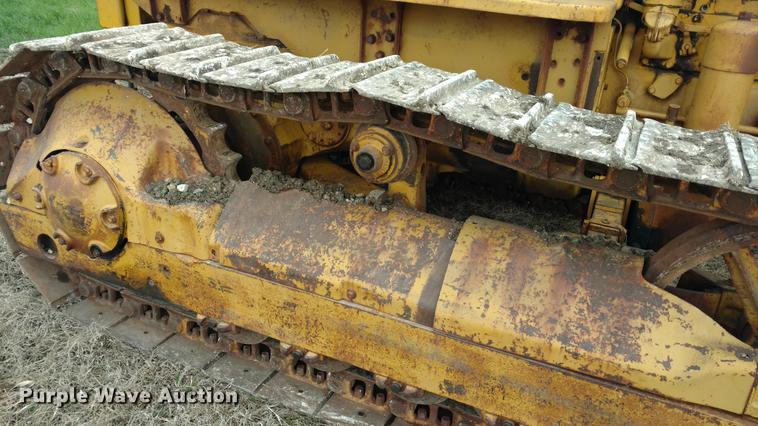 image for item EJ9504 Caterpillar D4 dozer
