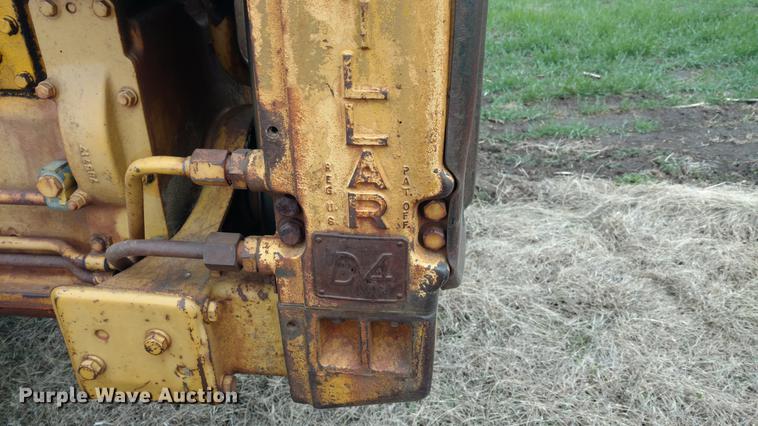 image for item EJ9504 Caterpillar D4 dozer