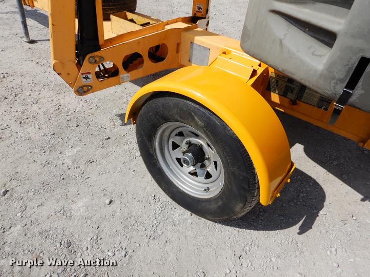 image for item EJ9809 2010 Bil-Jax 5533A boom lift