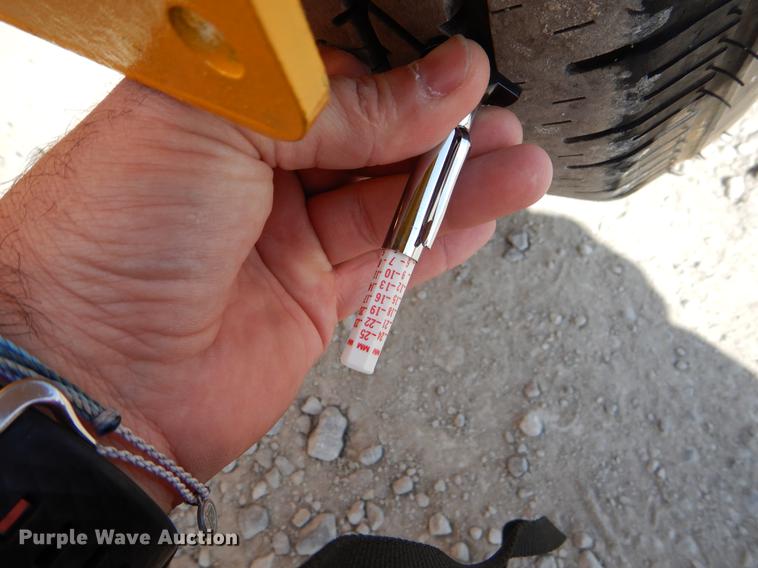 image for item EJ9809 2010 Bil-Jax 5533A boom lift