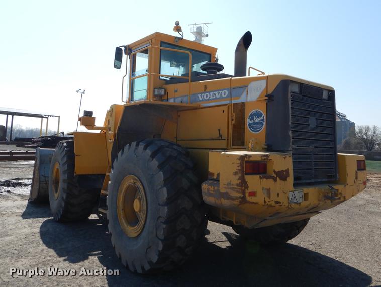 image for item EJ9811 1998 Volvo L150C wheel loader