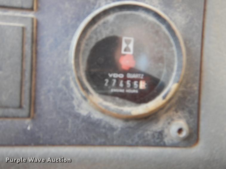 image for item EJ9811 1998 Volvo L150C wheel loader