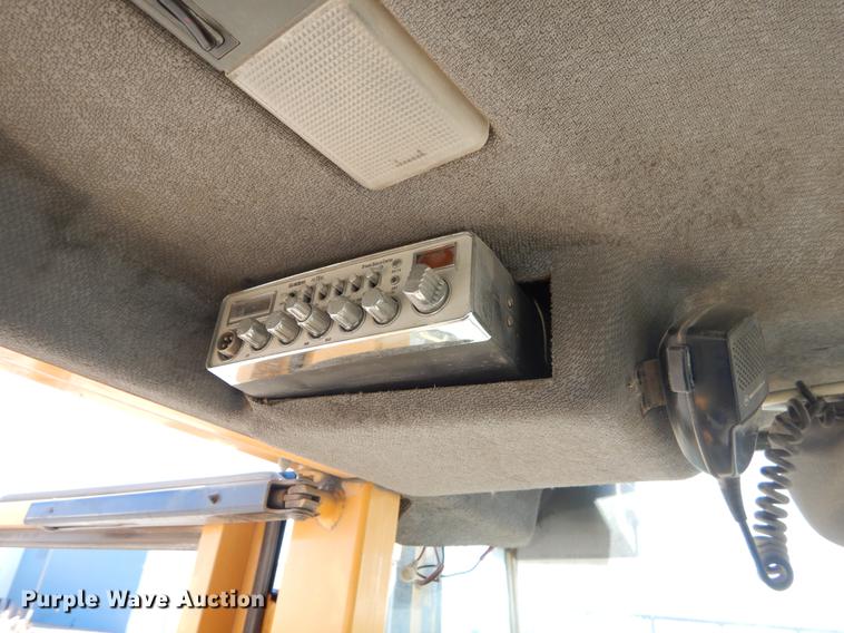 image for item EJ9811 1998 Volvo L150C wheel loader