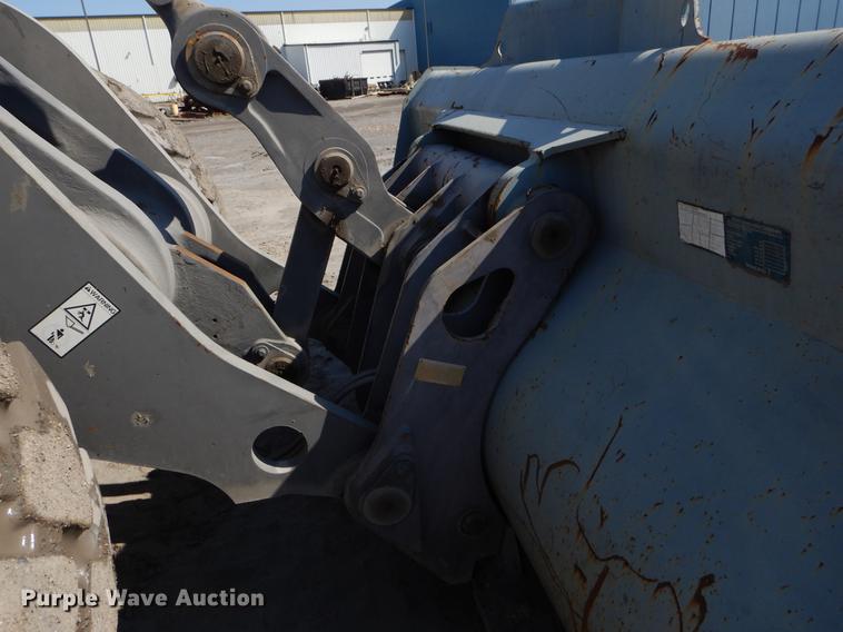 image for item EJ9811 1998 Volvo L150C wheel loader