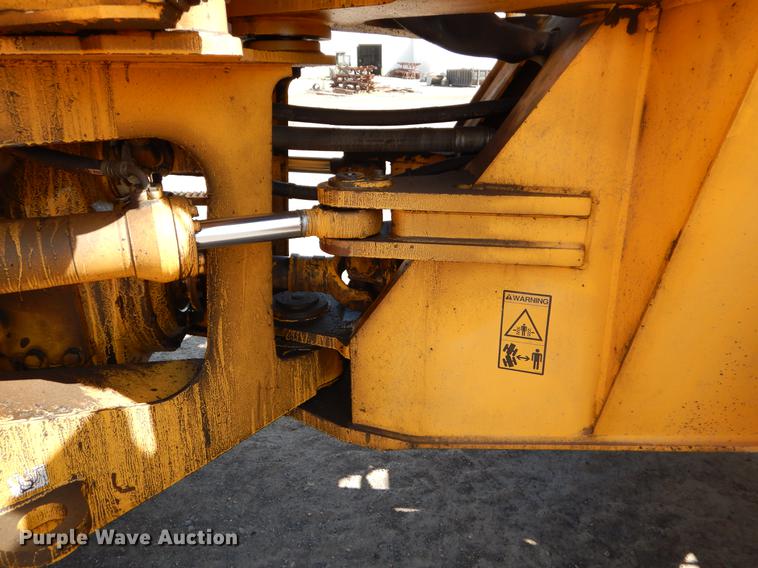 image for item EJ9811 1998 Volvo L150C wheel loader