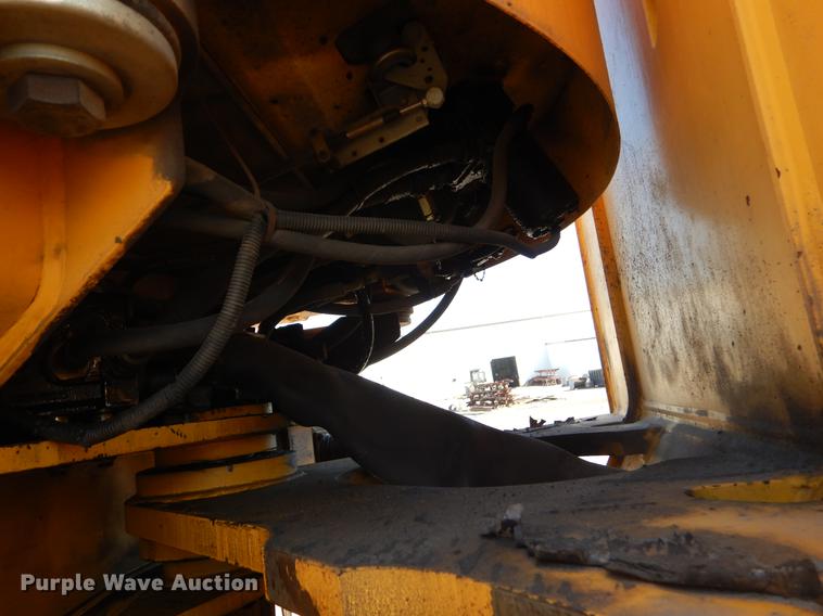 image for item EJ9811 1998 Volvo L150C wheel loader
