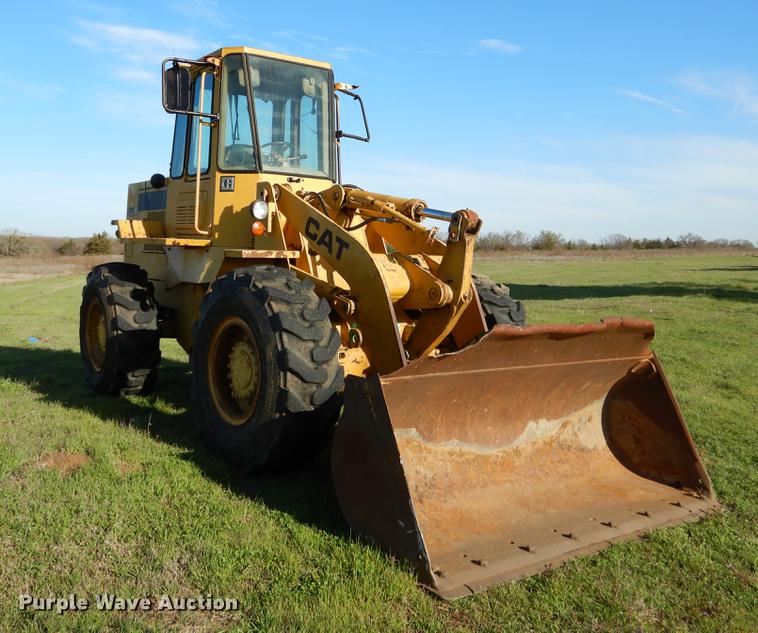 image for item EJ9837 1988 Caterpillar 916 wheel loader