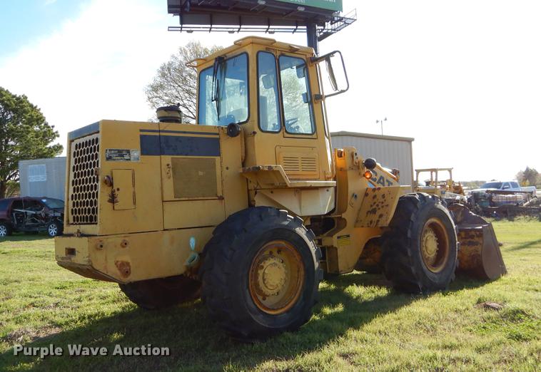image for item EJ9837 1988 Caterpillar 916 wheel loader