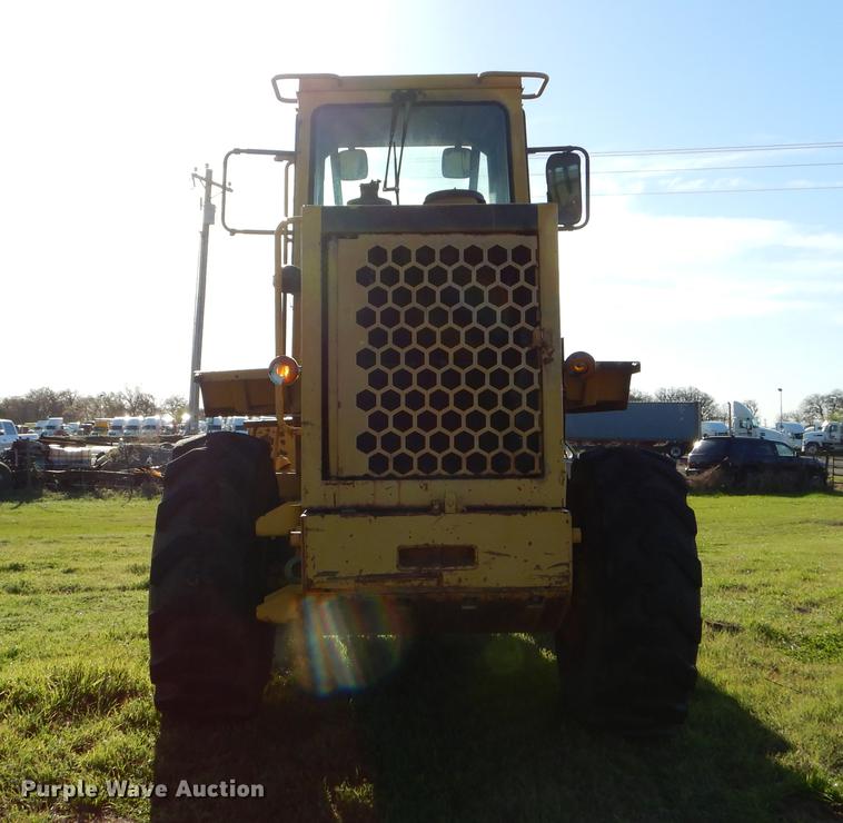 image for item EJ9837 1988 Caterpillar 916 wheel loader