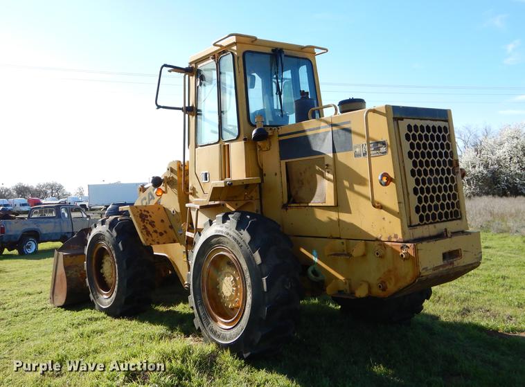 image for item EJ9837 1988 Caterpillar 916 wheel loader